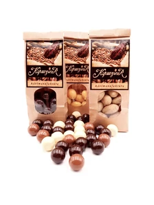 Vegyes csokibevonatos mogyoró és szárított gyümölcs